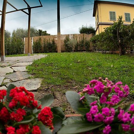 Ferienwohnung Casalou' Sarzana Exterior foto